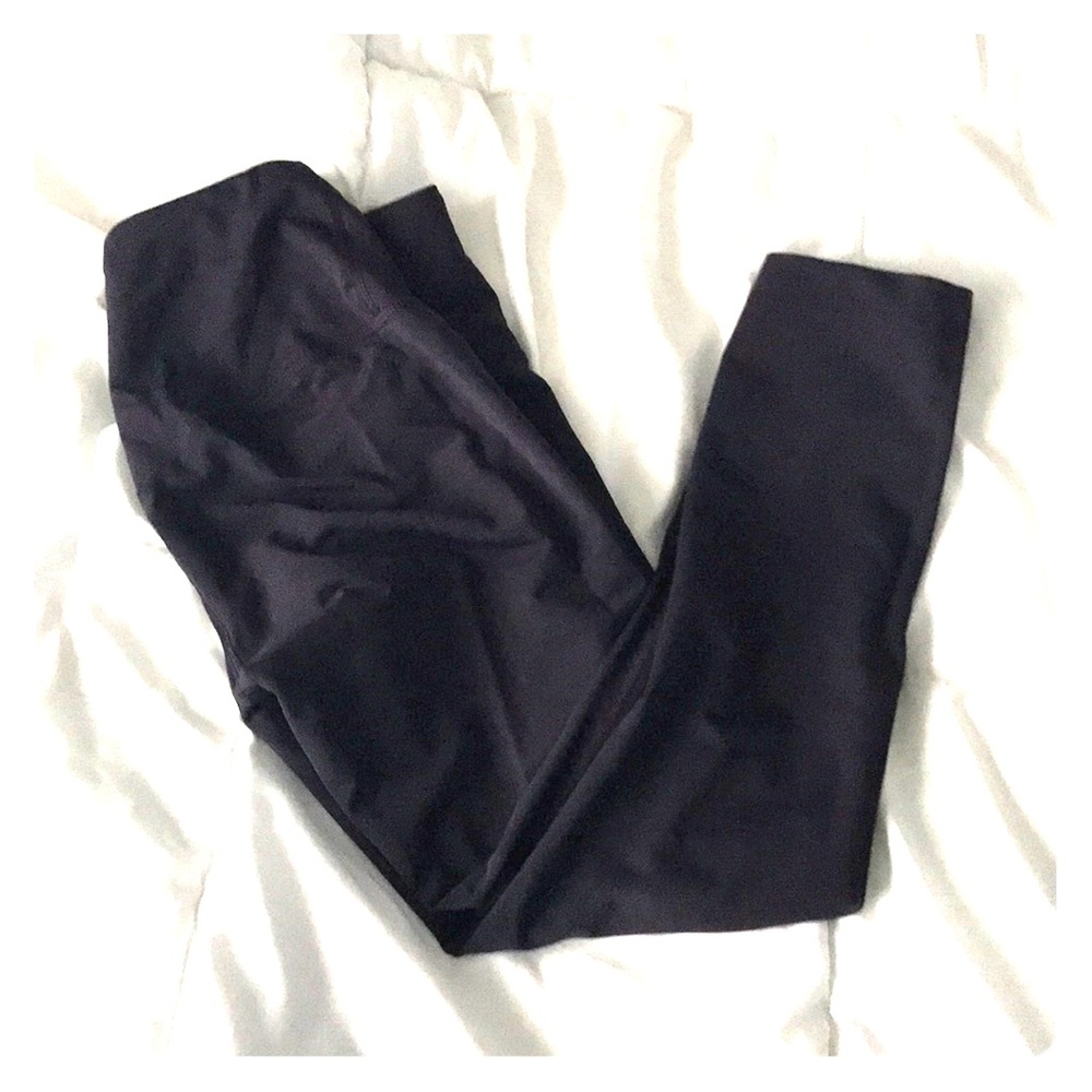 Dark purple capri leggings